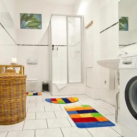 Piano Forte Mitte Guest house